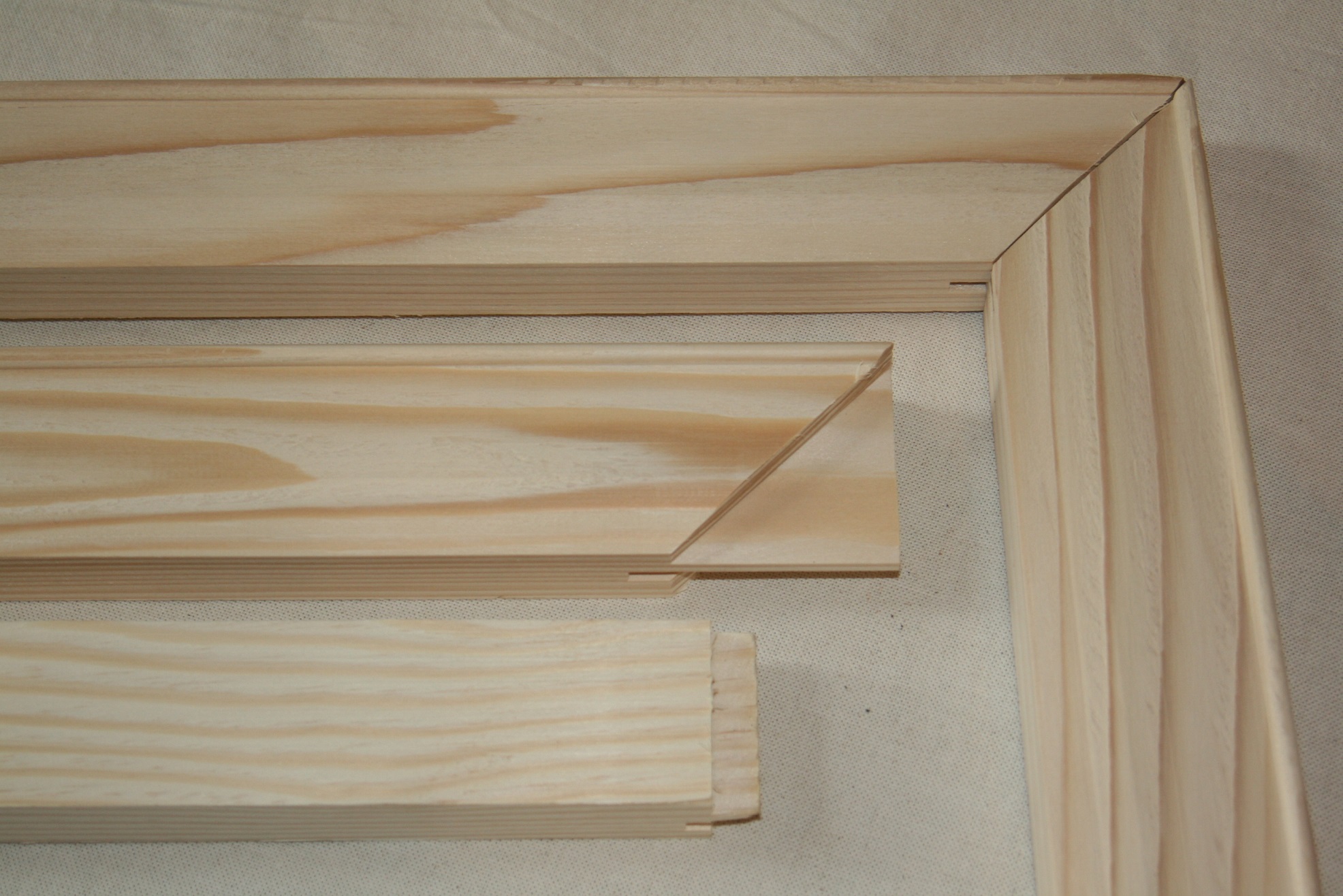 Stretcher bar, cross-section 3x5.5cm, length 65cm - 2 pcs.